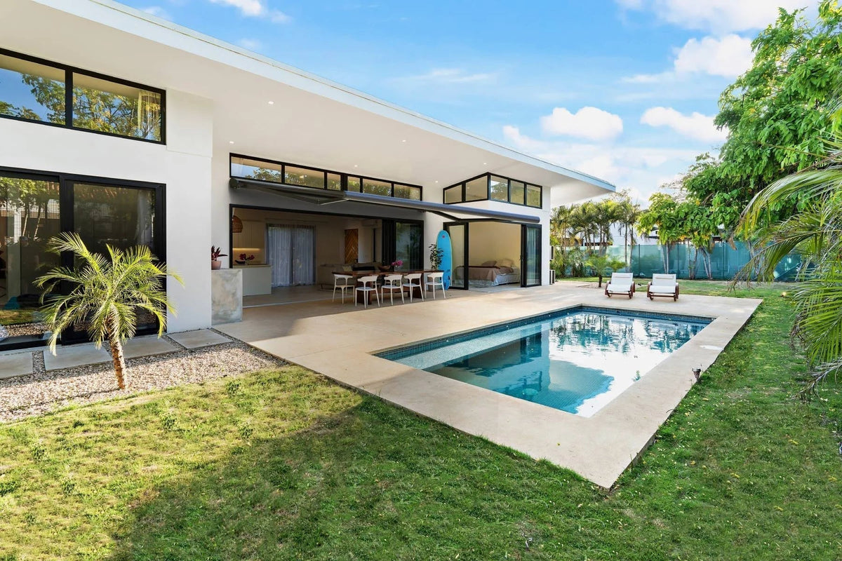 Retractable Awning vs. Pergola: Which Structure Your Patio Actually Needs