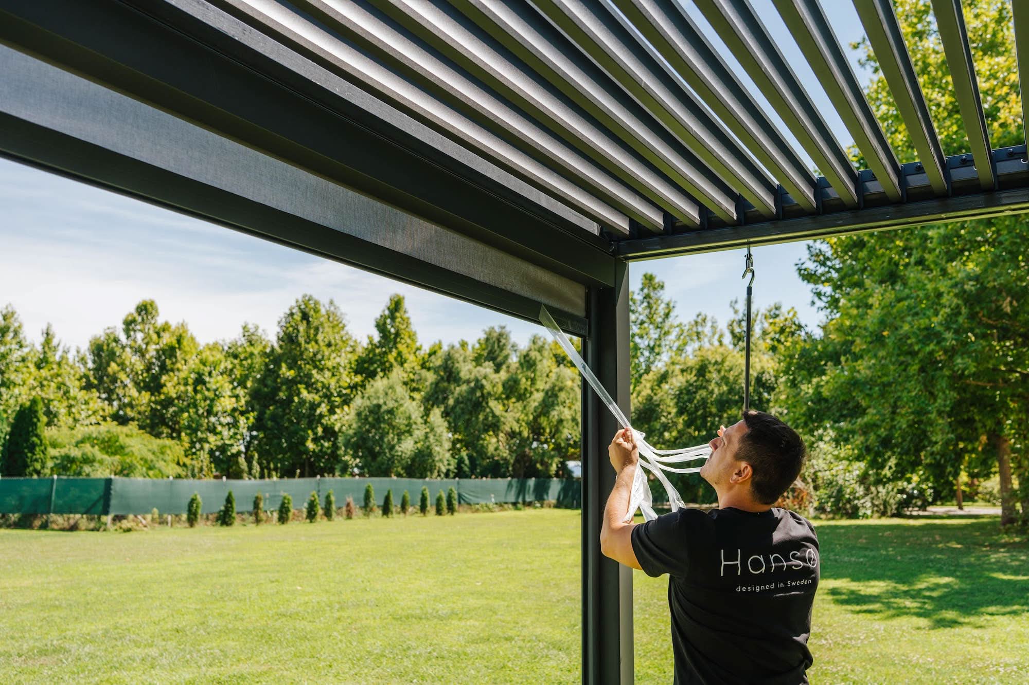 Aluminum pergola