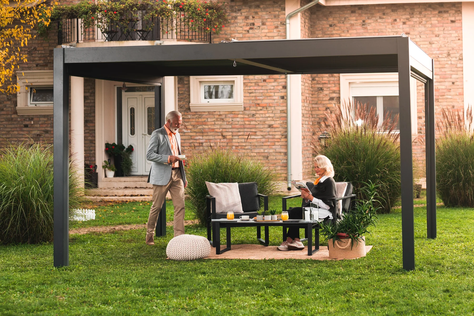 Pergola kit with roof
